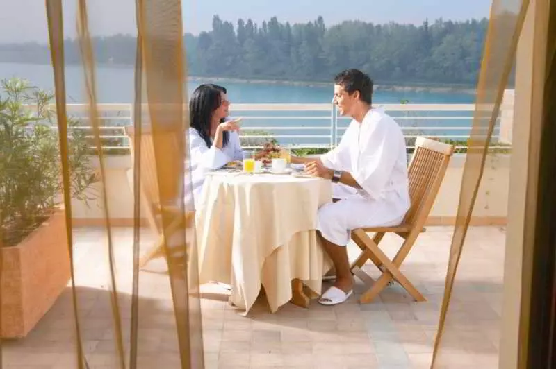 اتاق استاندارد با چشم‌انداز دریاچه, Thai Si Royal Thai Spa
