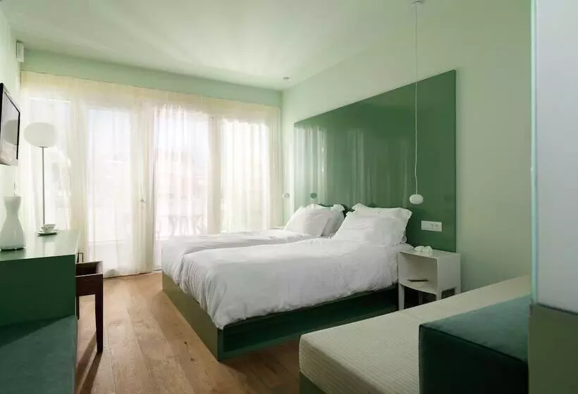اتاق سوپریور با چشم‌انداز جانبی دریا, Sesa Boutique Hotel & Restaurant