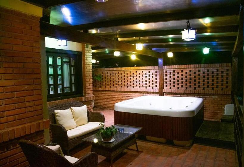 سوییت, Alta Gracia Parque