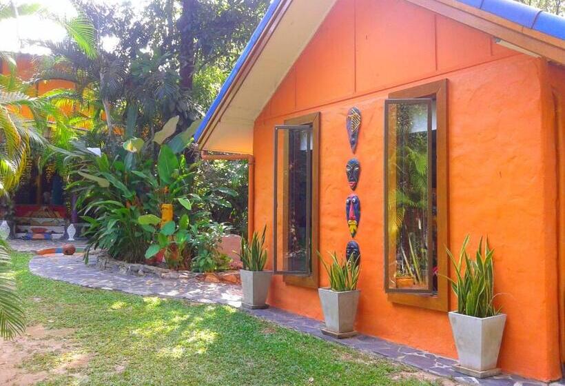 デラックスバンガロー, Blessed Residence Koh Chang