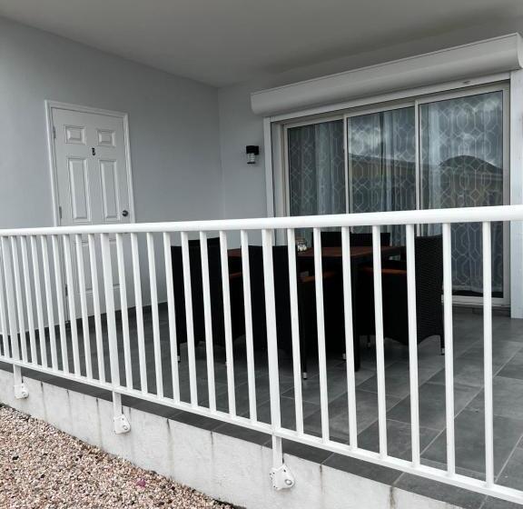 اتاق استاندارد با چشمانداز باغ, Menpour Apartments Complex