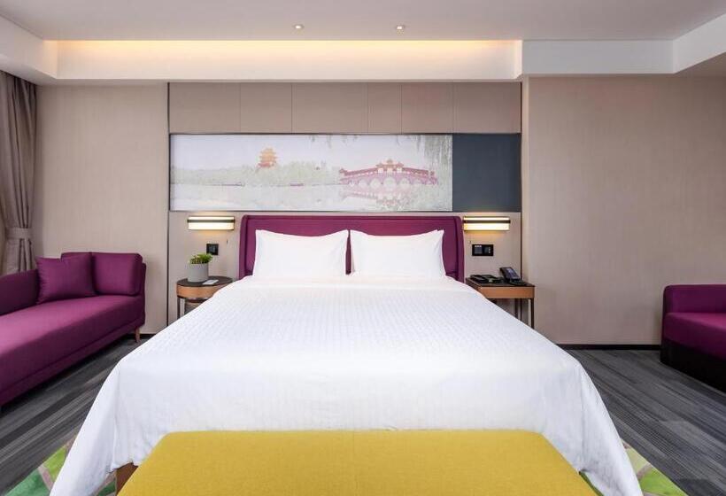 Номер Deluxe, Hampton By Hilton Qinhuangdao Jinmeng Bay