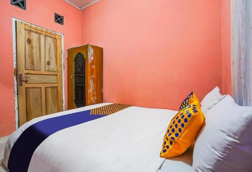 Economy-huone, Spot On 90916 Eco Tourism Geopark Rajamandala Homestay