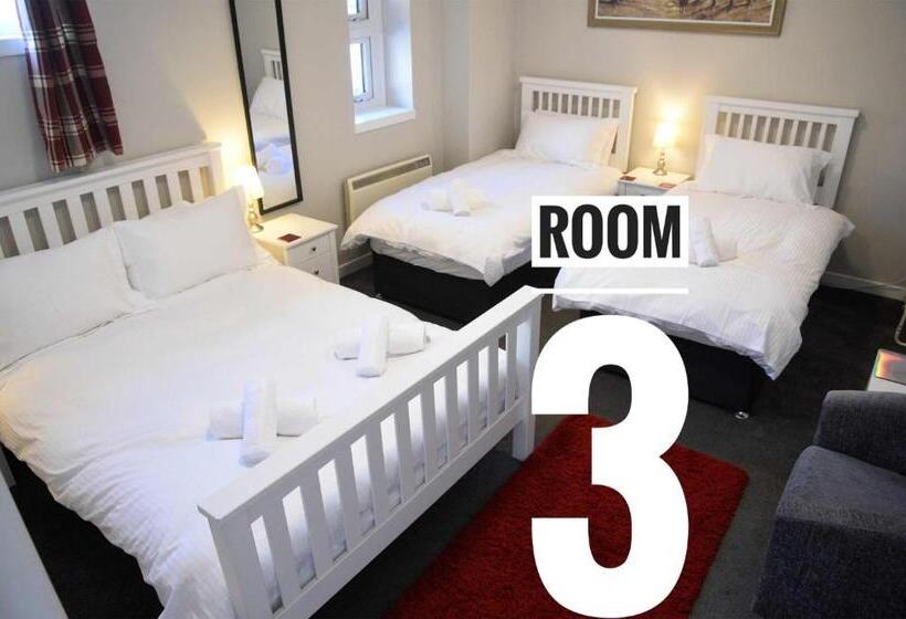 Семейный Номер, Rooms On The High Street