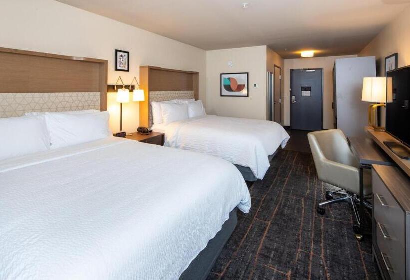 Номер Стандарт Адаптированный для Инвалидов, Holiday Inn & Suites Detroit   Troy, An Ihg