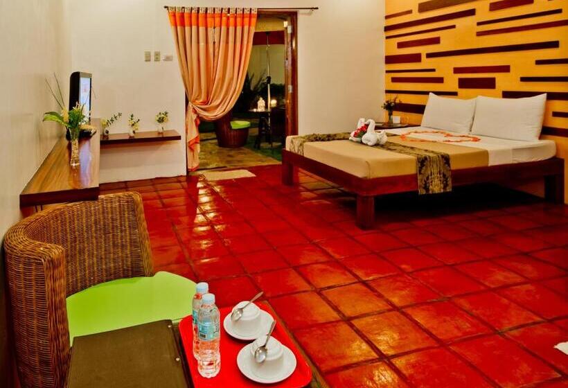 Люкс Вид на Сад, Acacia Tree Garden