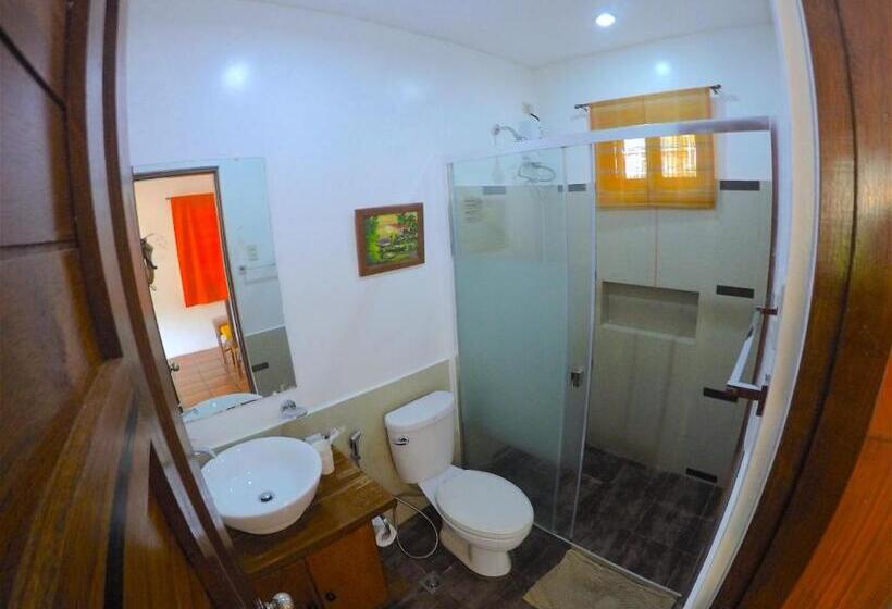 Люкс Вид на Сад, Acacia Tree Garden