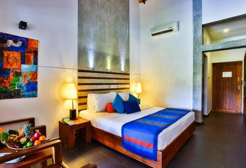 Номер Стандарт Вид на Бассейн, Amagi Aria Airport Transit