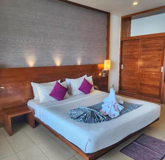 Номер Deluxe Вид на Озеро, Amagi Aria Airport Transit