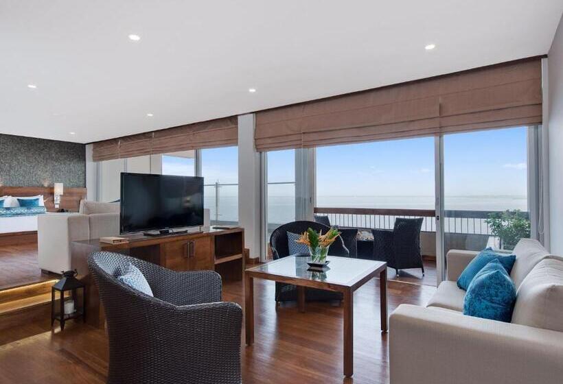 Люкс, Amagi Aria Airport Transit