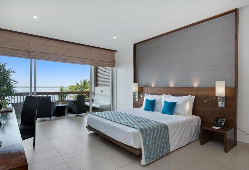 Superior room with lake view, Amagi Aria Airport Transit