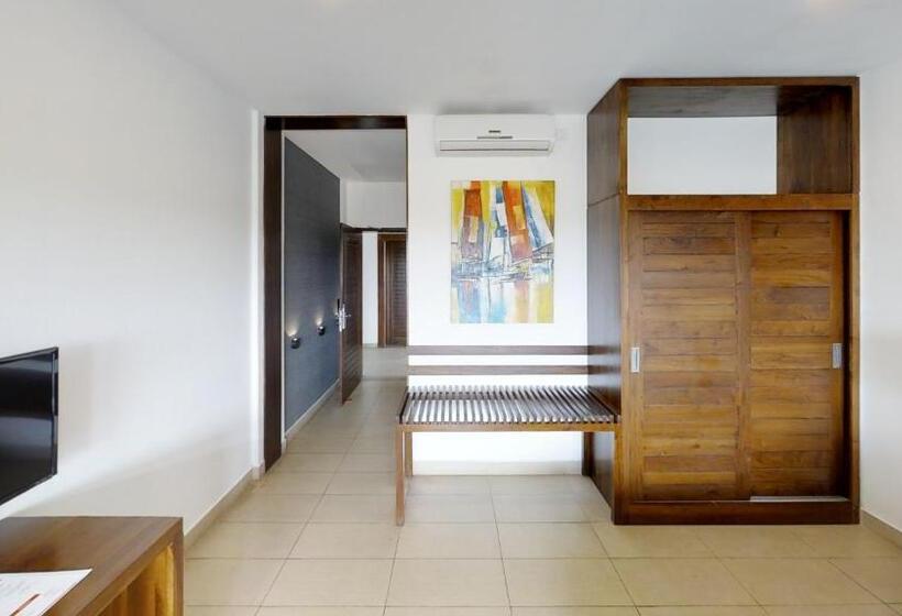 Номер Superior Вид на Город, Amagi Aria Airport Transit