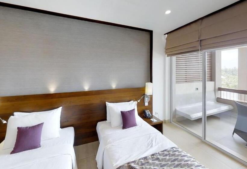 Номер Superior Вид на Город, Amagi Aria Airport Transit