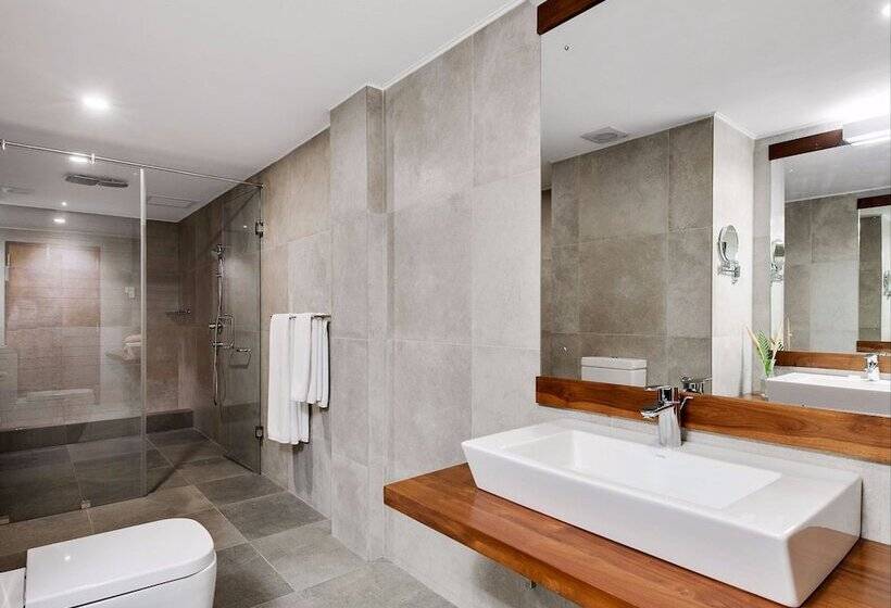 Номер Deluxe Вид на Озеро, Amagi Aria Airport Transit