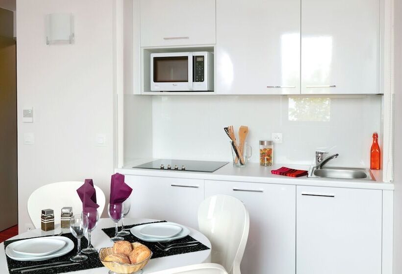 شقة غرفة واحدة, Appart City Confort Grenoble Inovallée