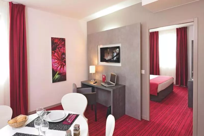 スタンダードスタジオ, Appart City Confort Grenoble Inovallée