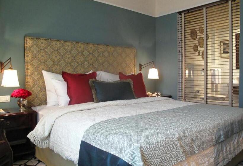 Quarto Estandar com Sacada, Arthur Hotel   An Atlas Boutique