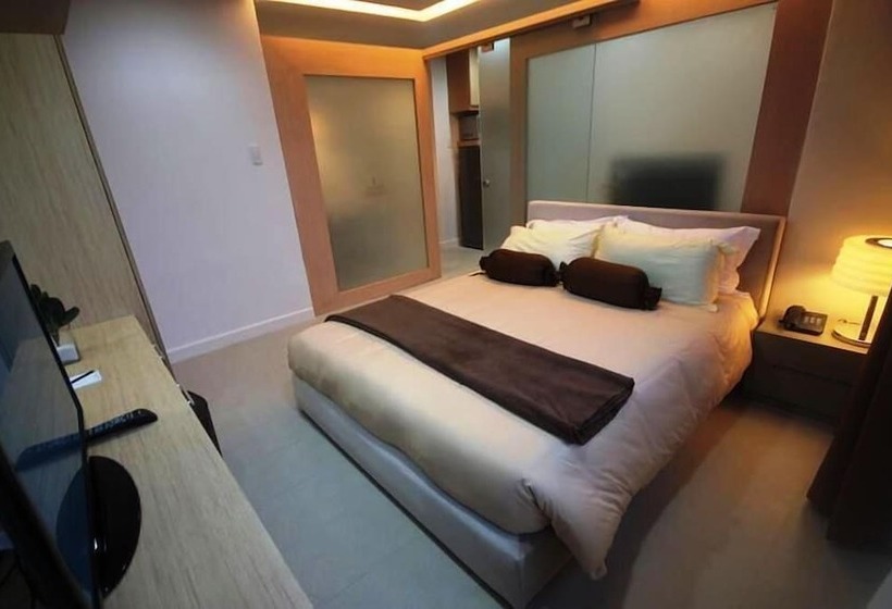 استودیو اجرایی, Bsa Twin Towers