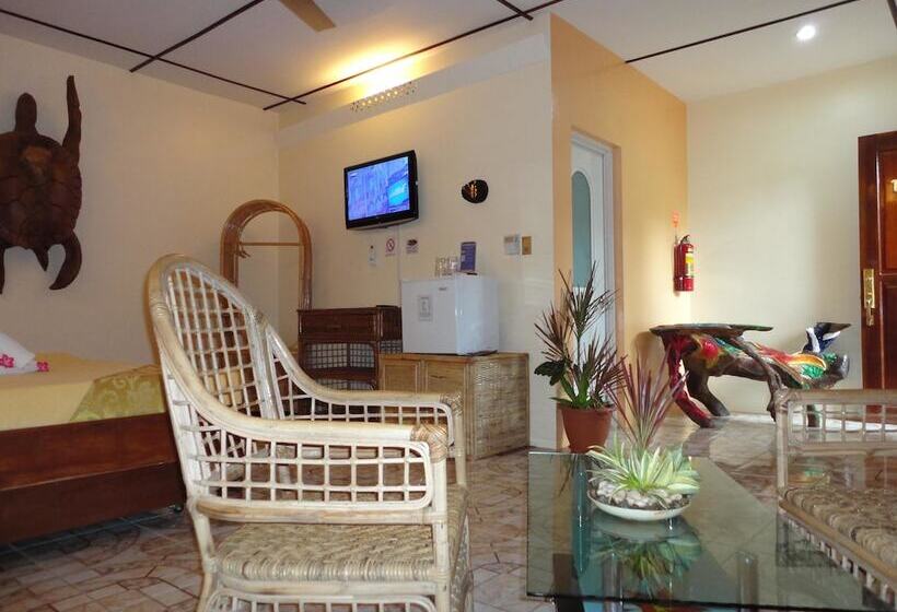 اتاق خانوادگی, Deep Forest Garden