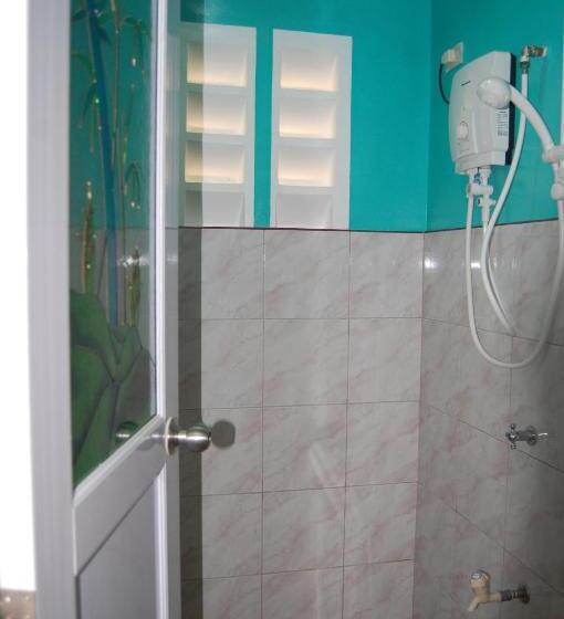 اتاق خانوادگی, Deep Forest Garden