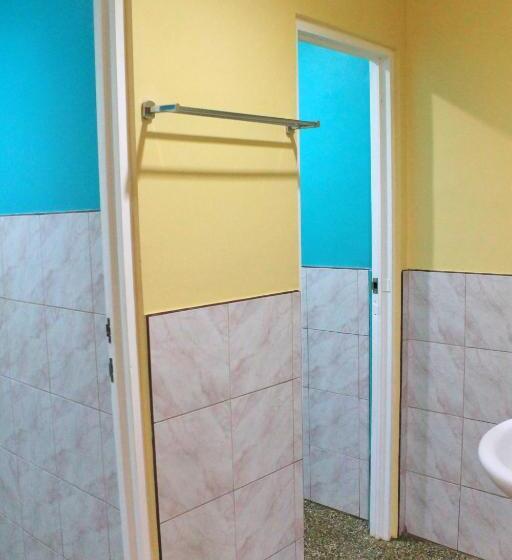 اتاق خانوادگی, Deep Forest Garden