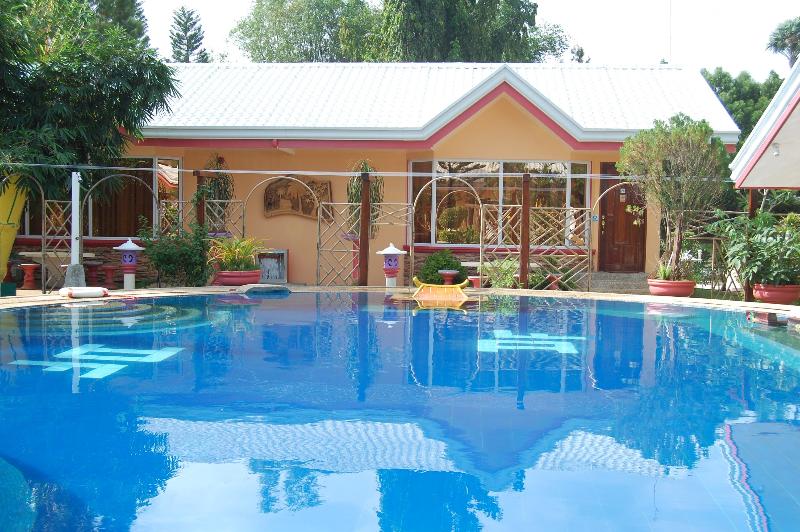 اتاق خانوادگی, Deep Forest Garden