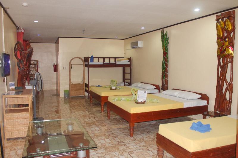 اتاق خانوادگی, Deep Forest Garden