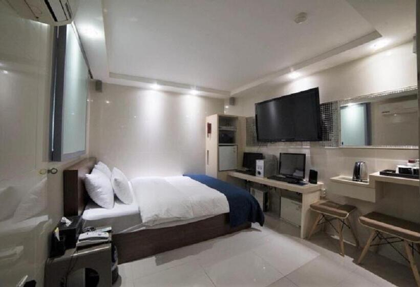 Quarto Premium, Mw