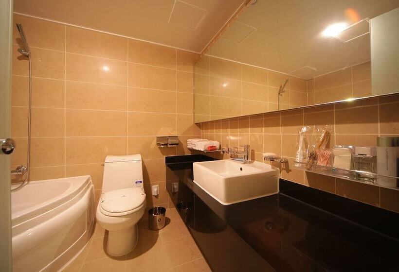 Cameră Standard, Nox Boutique