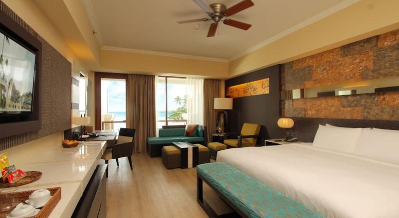 اتاق لوکس با چشمانداز دریا, The Bellevue Resort