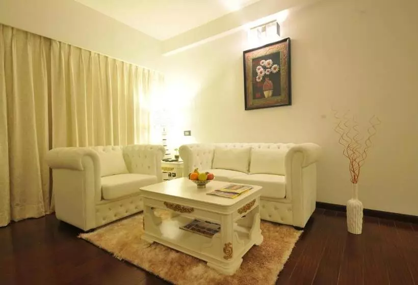クラブルーム, The Fern Residency  Rajkot