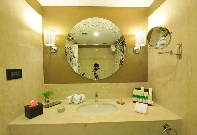 クラブルーム, The Fern Residency  Rajkot