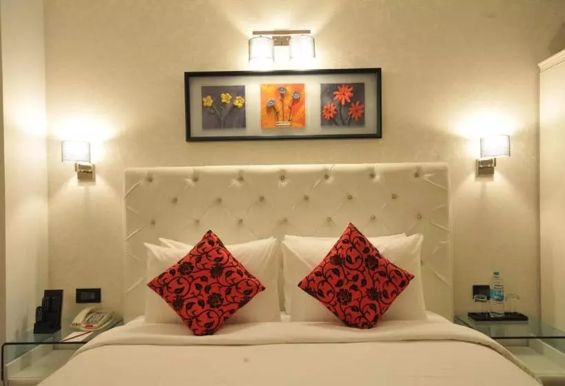 スイート, The Fern Residency  Rajkot