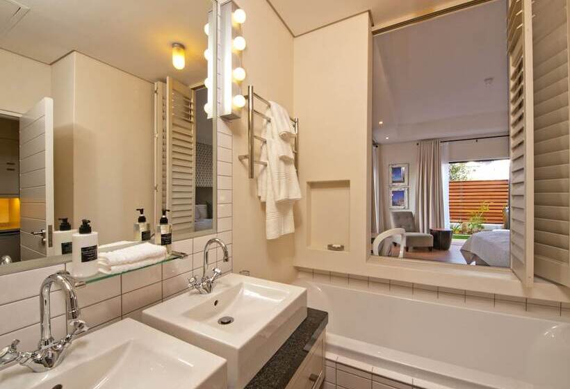 デラックスルーム, Turbine Hotel & Spa