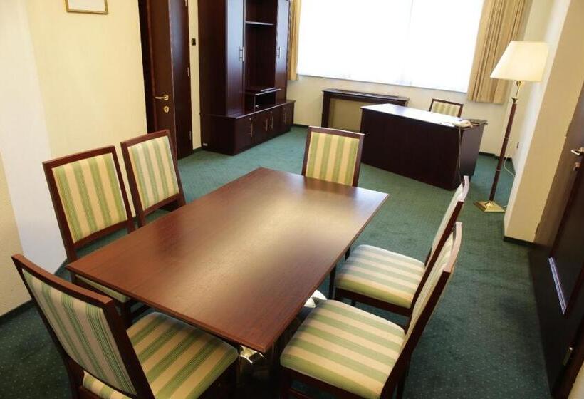 Президентский Люкс, Parkhotel Vienna