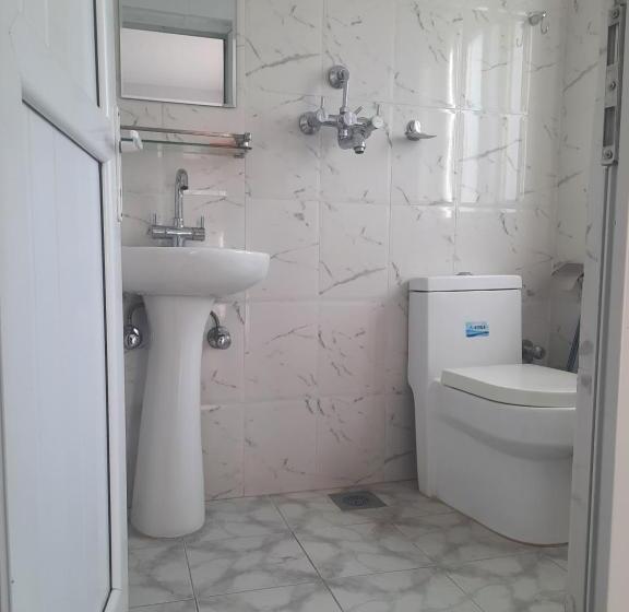 اتاق استاندارد, Eco Inn Guest House