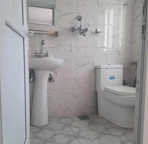 اتاق استاندارد, Eco Inn Guest House