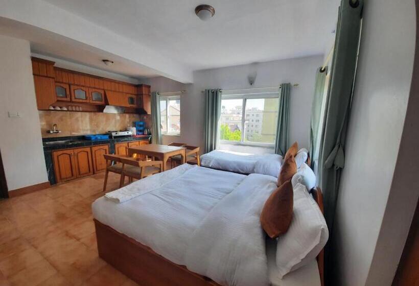 اتاق خانوادگی, Eco Inn Guest House