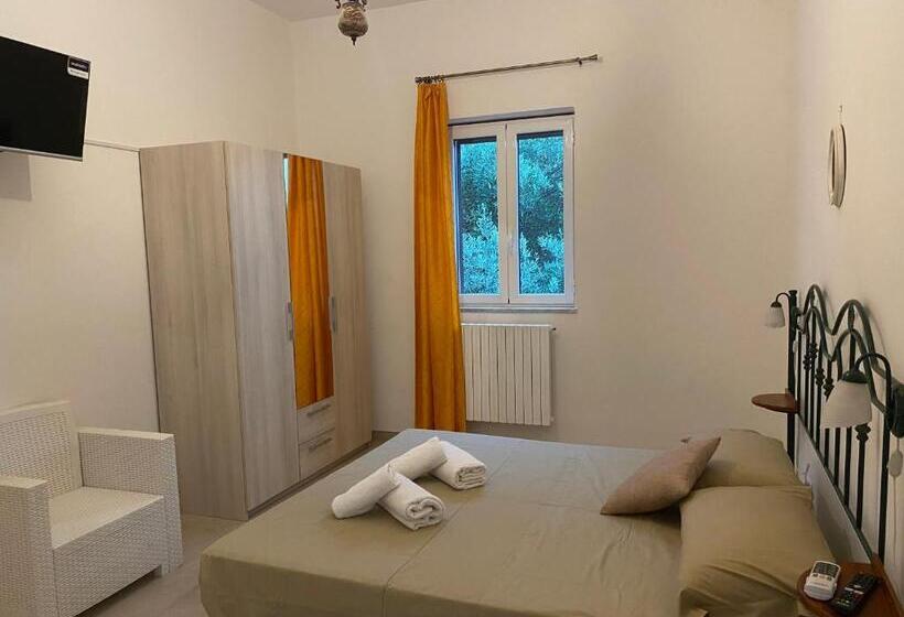 آپارتمان 1 خوابه با تراس, Gli Ulivi Case Vacanze