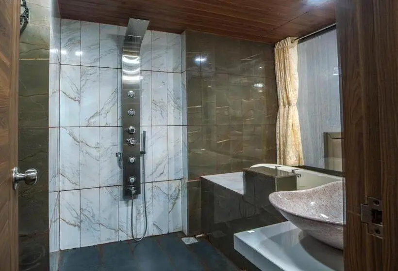 Standardzimmer, Jurkis Kolhapur