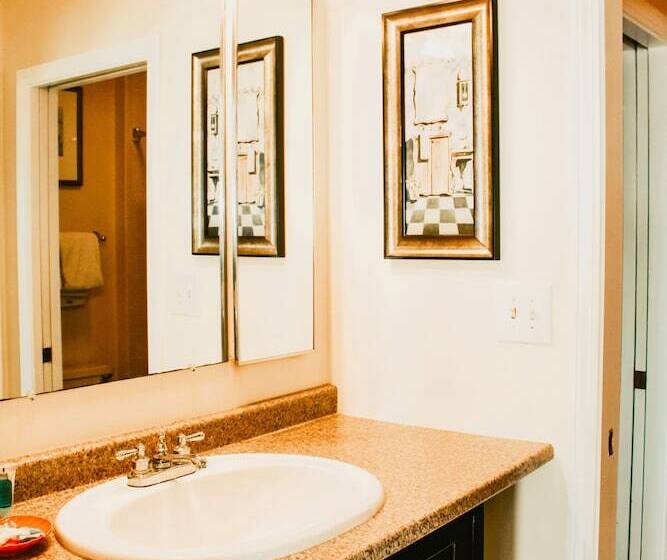 2 Bedrooms Suite Sea View, Seashell Motel