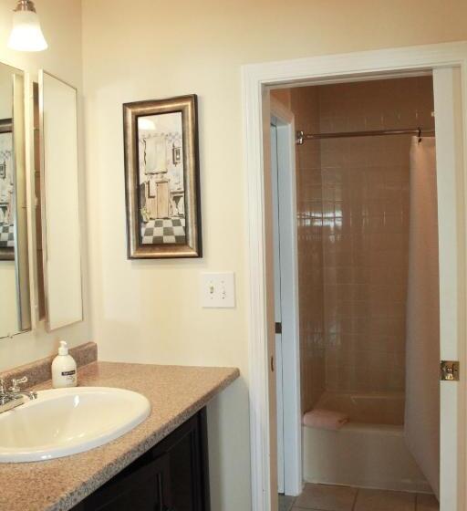 2 Bedrooms Suite Sea View, Seashell Motel