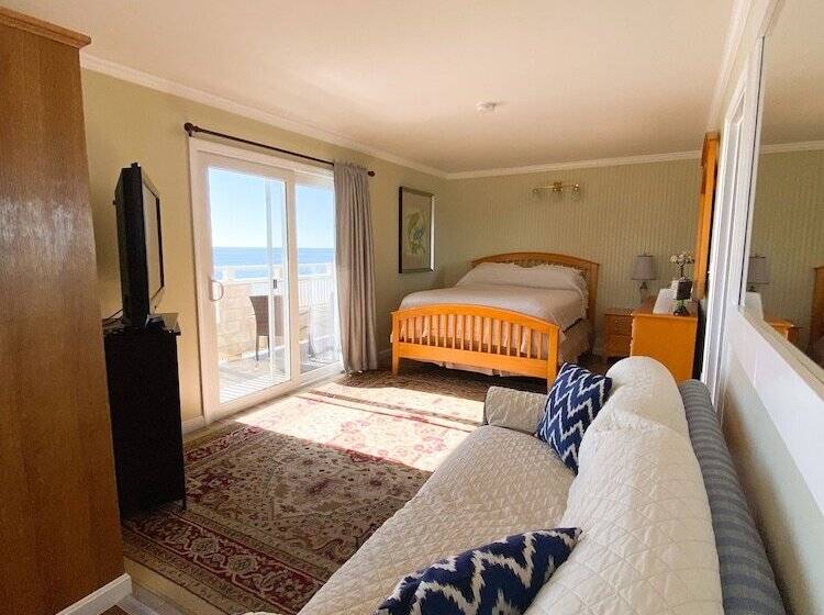 2 Bedrooms Suite Sea View, Seashell Motel