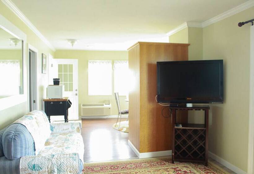 2 Bedrooms Suite Sea View, Seashell Motel
