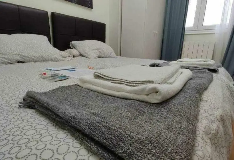 2ダブルベッドのスタンダードルーム, Fliphouse Rooms Pensión