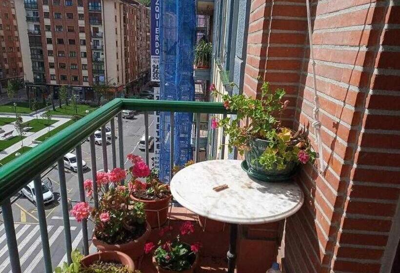 اتاق لوکس, Fliphouse Rooms Pensión