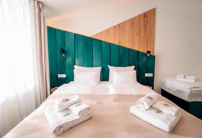 آپارتمان 2 خوابه, Forest