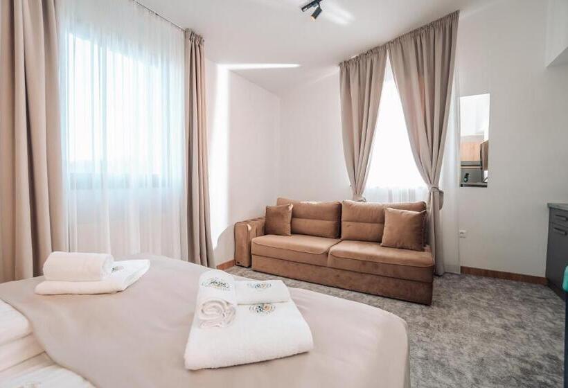 اتاق استاندارد, Forest