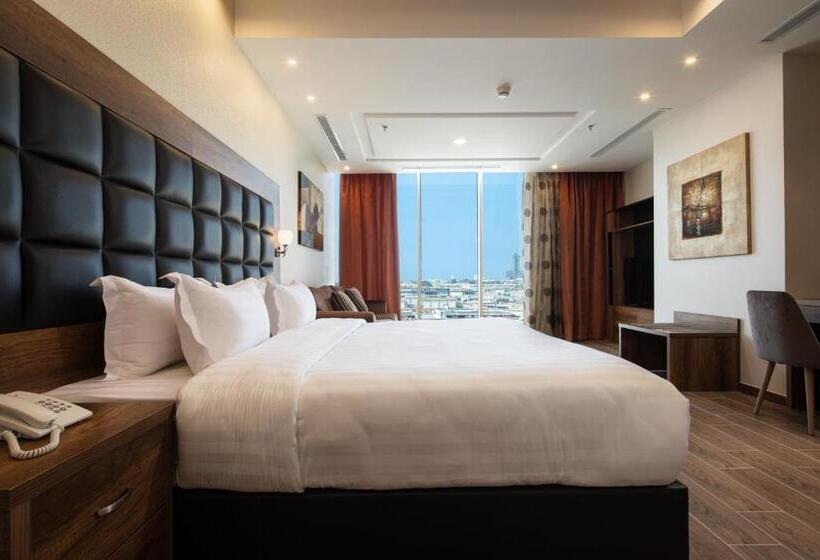 シティビュースイート, Mirada Purple   Zahra