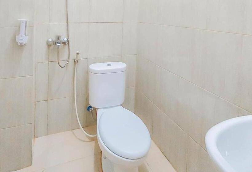 غرفة سوبيريور, Urbanview Hotel Bundaran Besar Palangkaraya By Reddoorz